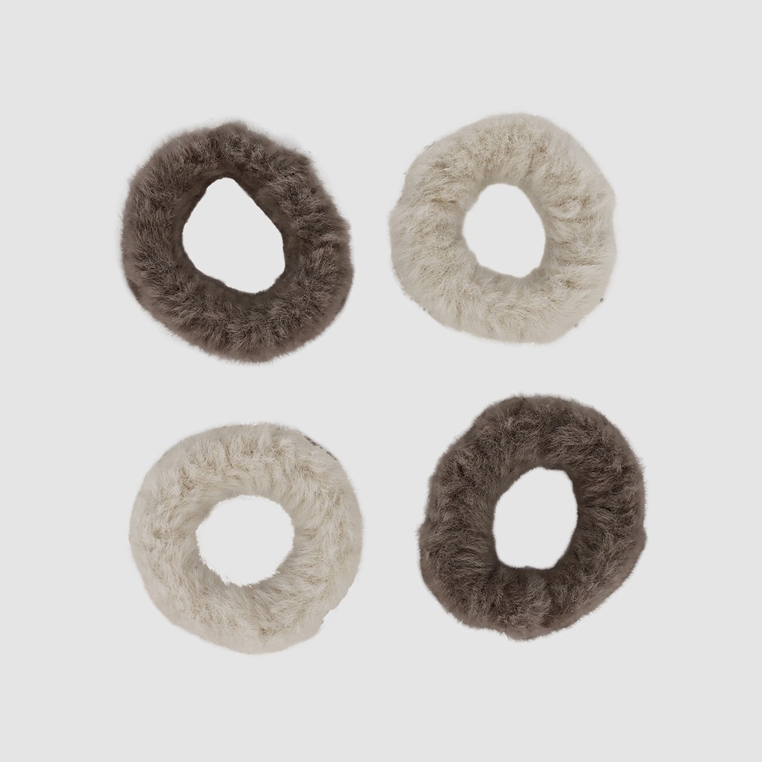 Lot de 4 chouchous en fausse fourrure...