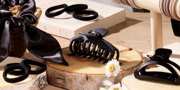 3 coiffures rapides à réaliser juste avec une brosse et un élastique