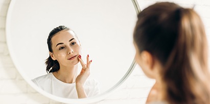 Comment faire tenir son maquillage toute la journée?