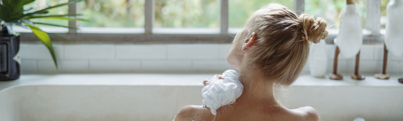 Accessoires de bain accessibles pour un moment cocooning