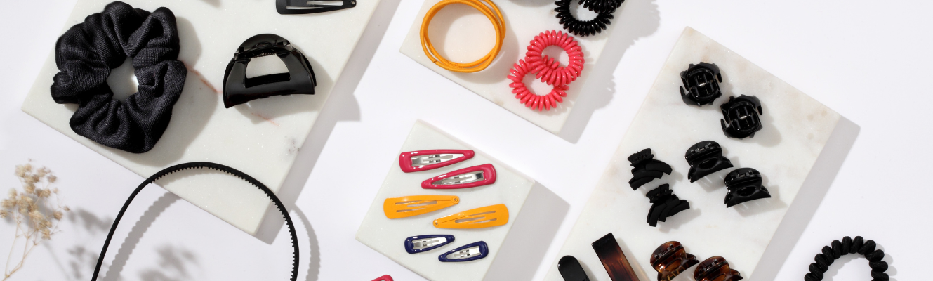 Les accessoires cheveux tendance qui transforment ton look