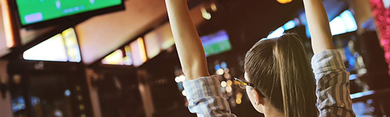 Quelle coiffure spéciale match adopter pour être THE supportrice des Français ?